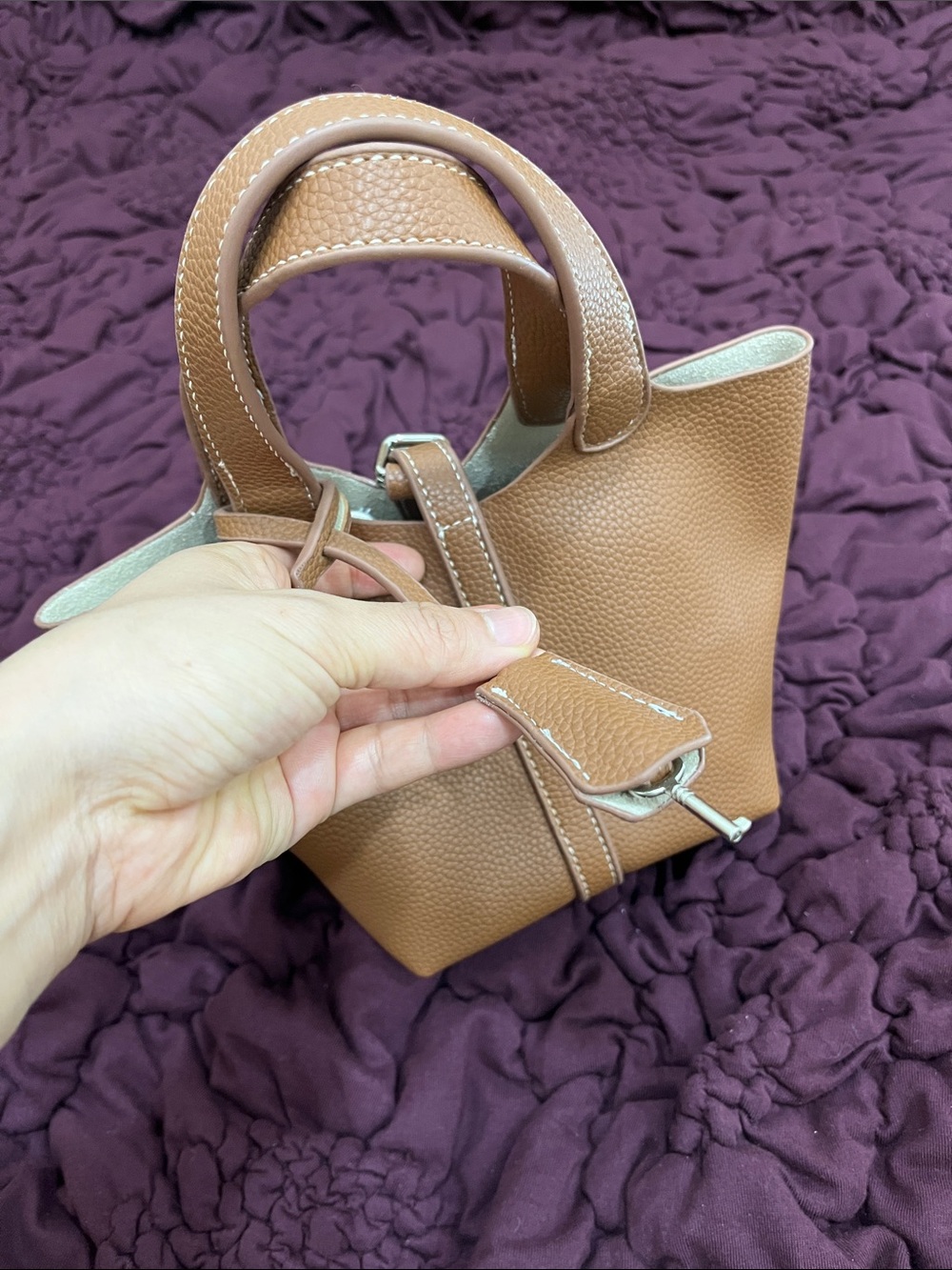 Mini Classic Leather Bag - Picture 9 of 9
